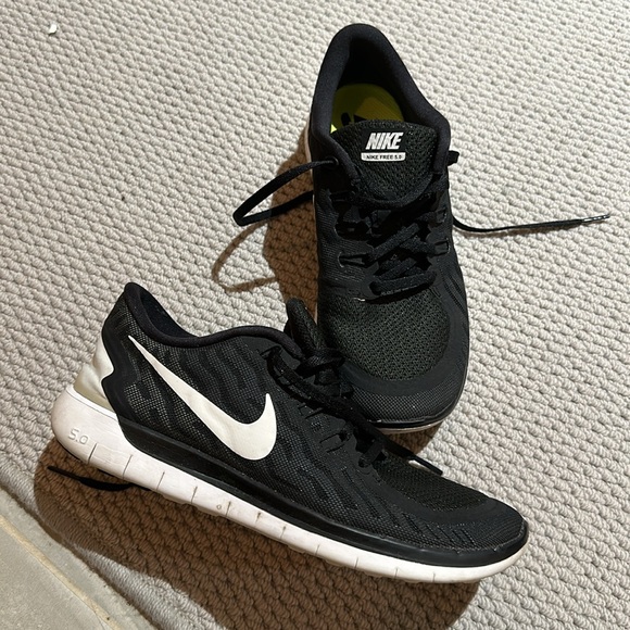 Nike Free Run 5.0 WOMENS SIZE 8 - Picture 2 of 9